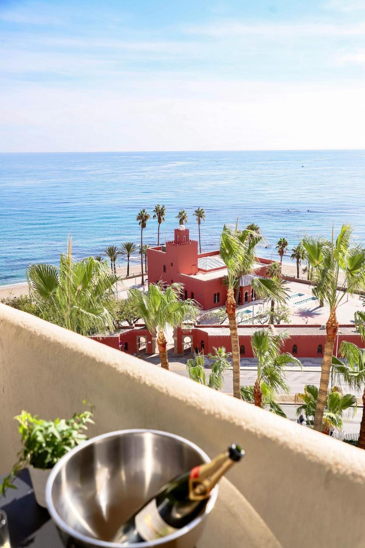Direct Sea View- Bilbil Sunrise! Apartment Benalmadena Bagian luar foto
